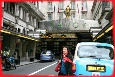 Blue Lena in front of Savoy